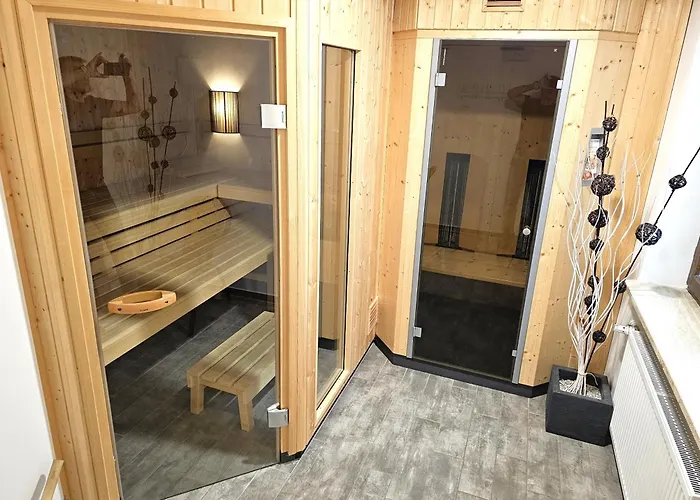 Hotel Cafe Fuggerhof 3*