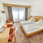 Hotel Hotel Cafe Fuggerhof 3*
