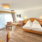 Hotel Cafe Fuggerhof Hotel 3*