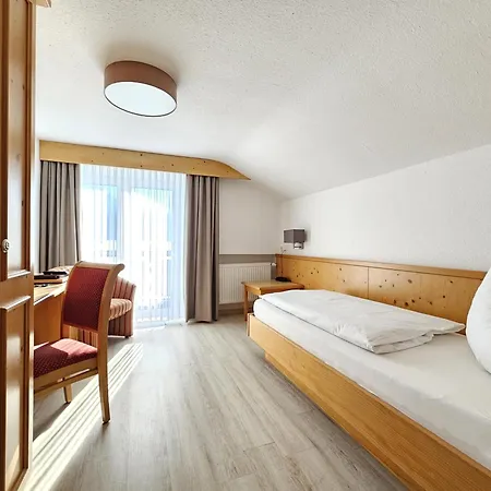 Hotell Fuggerhof 3*