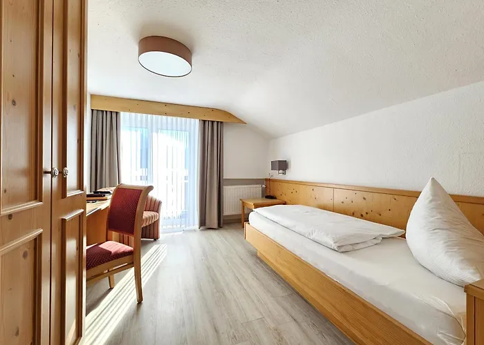 Hotel Cafe Fuggerhof 3*