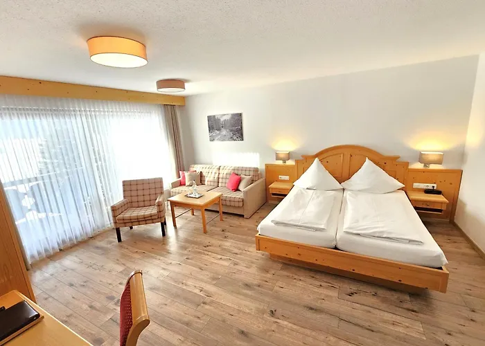 Cafe Fuggerhof Hotel 3*
