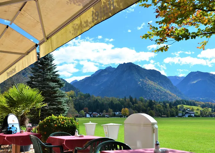 Cafe Fuggerhof فندق اوبرستدورف